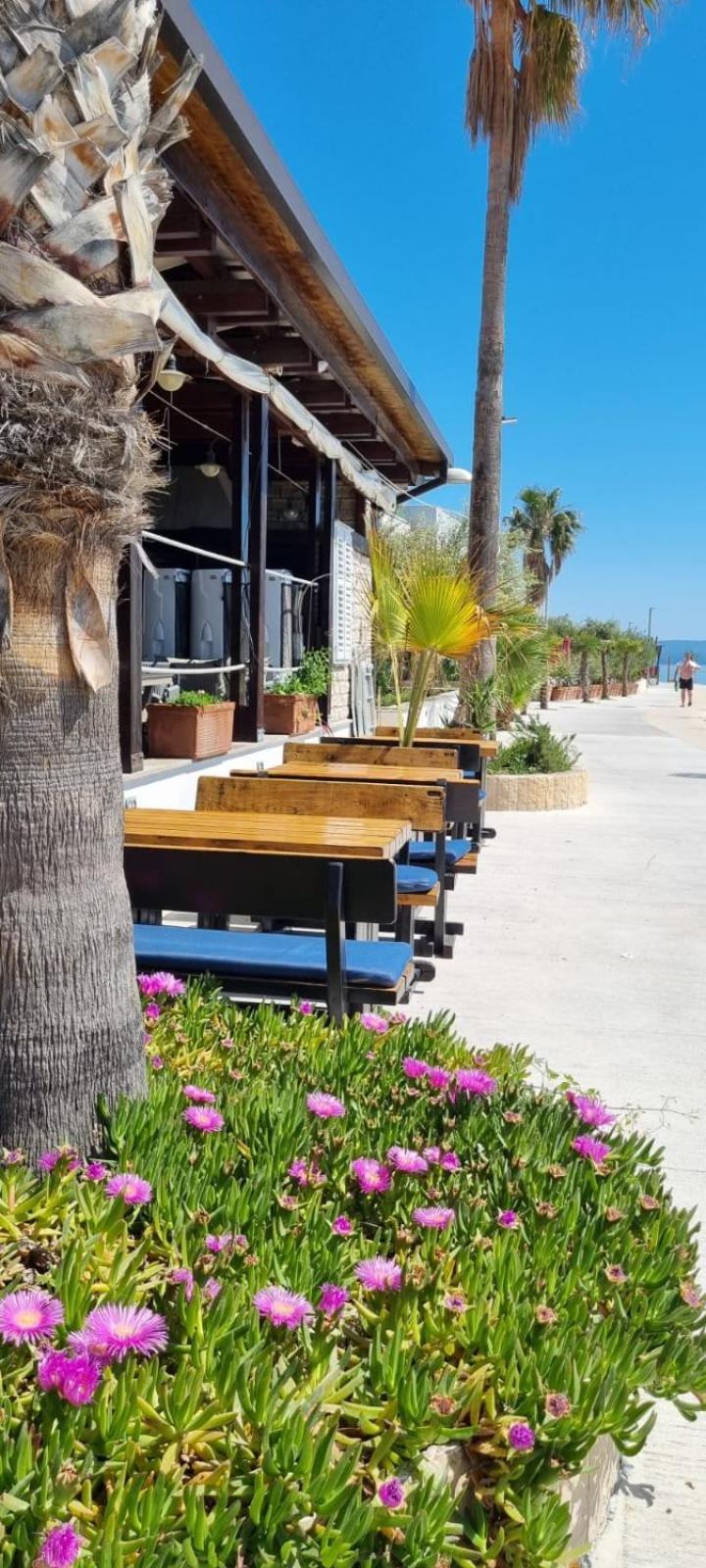 Hotel San Antonio Podstrana Exterior photo